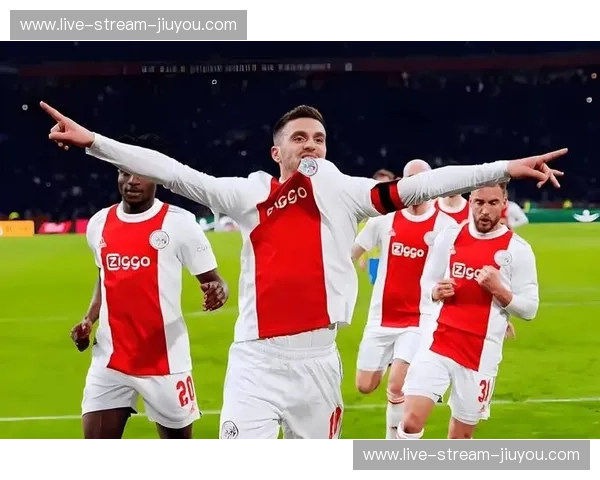 烈火与荣耀：标准列日与帕纳辛纳科，希腊与比利时足球的史诗对决